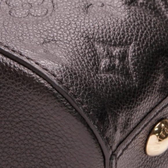 Louis Vuitton Montaigne MM Empreinte Leather - Picture 4 of 11